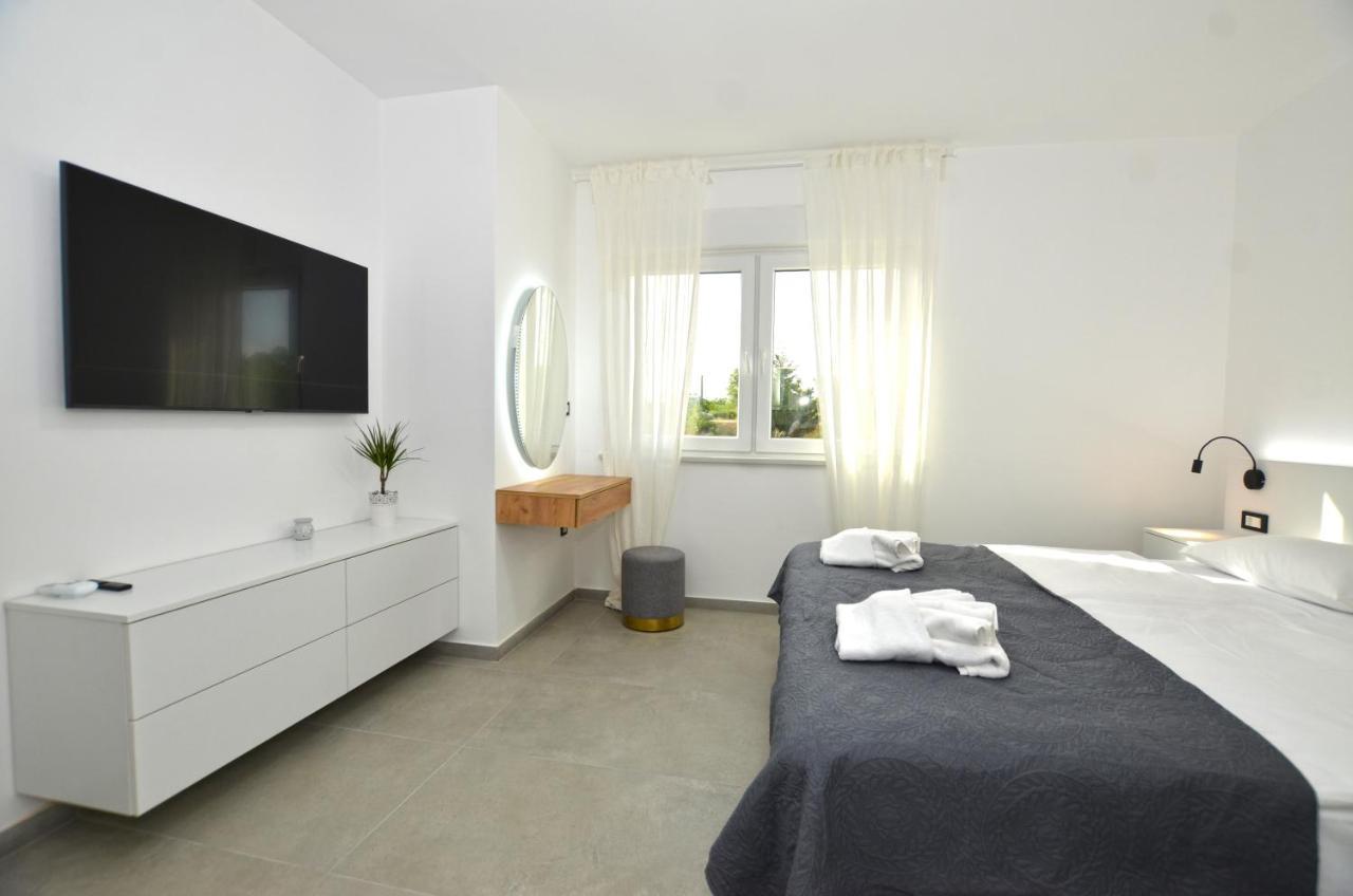 5h Villa
